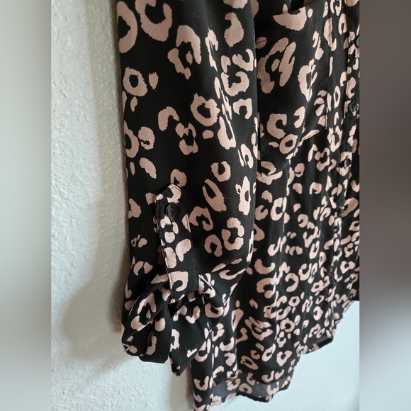 Leopard Work or Dressy Top - Picture 3 of 6